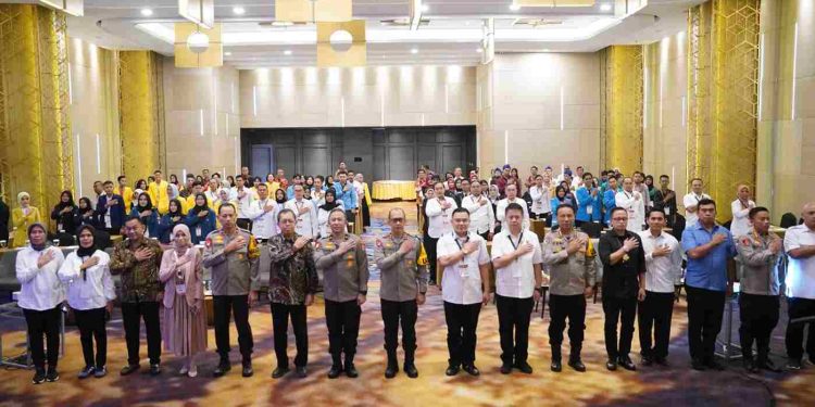 Sambut Bhayangkara Polri ke 78, Puluhan Mahasiswa dan Mahasiswi Fakultas Hukum Wilayah Barat Ikuti Lomba Debat Hukum