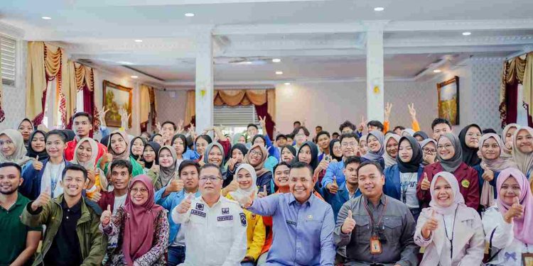 Bupati Solok Beberkan 3 Prinsip Dalam Lakukan Sesuatu dihadapan Mahasiswa PMM4 Inbound UNP