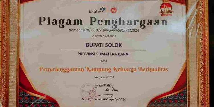 Wow Keren, Pemkab Solok Satu satunya Kabupaten yang menerima Penghargaan Kampung Berkualitas dari BKKBN Pusat