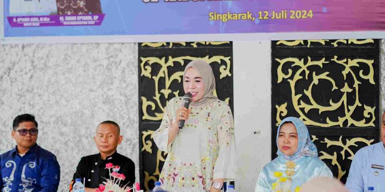 Ny. Emiko Epyardi Asda Buka Pelatihan Olahan Makanan Bagi Pelaku UKM Se-Kabupaten Solok
