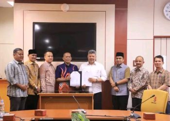 PPDB Pemko Dan DPRD Kota Solok Tandatangani Pernyataan Bersama
