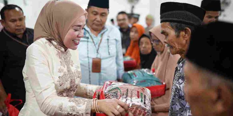 Emiko Epyardi Asda SP. Laksanakan Pembinaan Kampung Moderasi Beragama Di Nagari Bukit Tandang