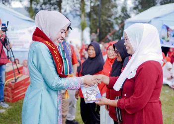 Family Gathering Kelompok PKH di Kecamatan Lembah Gumanti Bersama Bunda PKH Kabupaten Solok