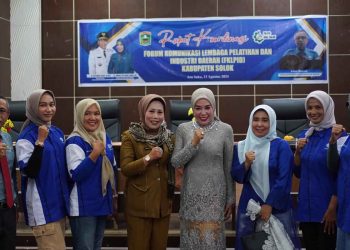 Ketua TP-PKK Kab Solok Hadiri Rakor Forum Komunikasi Lembaga Pelatihan dan Industri Daerah (FKLPID) Kabupaten Solok