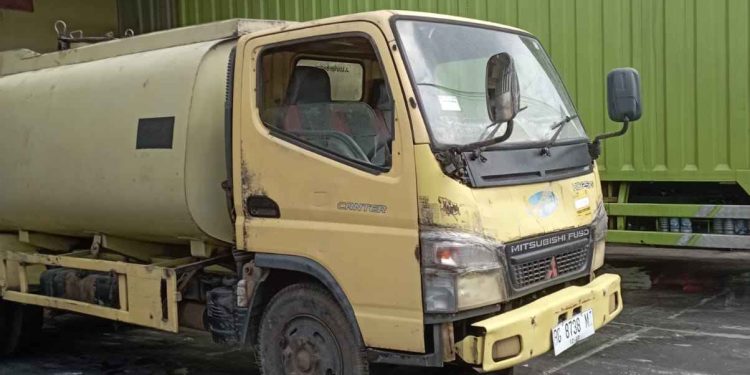 Masyarakat Suka Bangun II dan Pengendara Umum Merasa Resah dengan kehadiran Gudang Minyak Curah