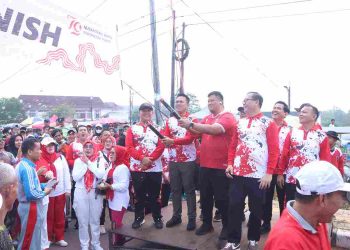 Menyambut Hut RI ke-79, Kapolres Banyuasin Ikuti Jalan Santai Yang diadakan Oleh Pemerintah Kabupaten Banyuasin
