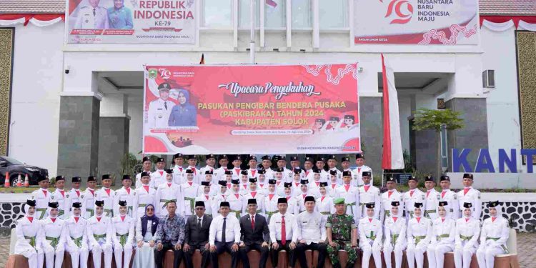 Bupati Kukuhkan 60 Anggota Paskibraka Kabupaten Solok Tahun 2024