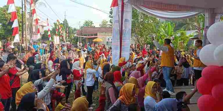 Ratusan Masyarakat Kelurahan Kali Serayu, Teriakkan ROIS Menang Menang Menang