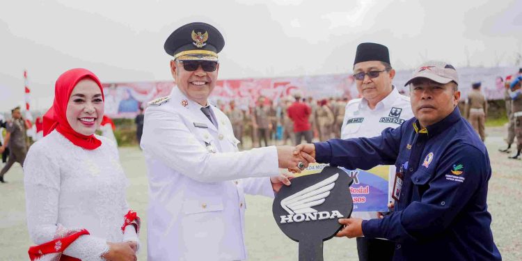 Bupati Solok Ajak Masyarakat dan Solok Super Team Bertekad untuk Lanjutkan Semangat Perjuangan Para Pahlawan