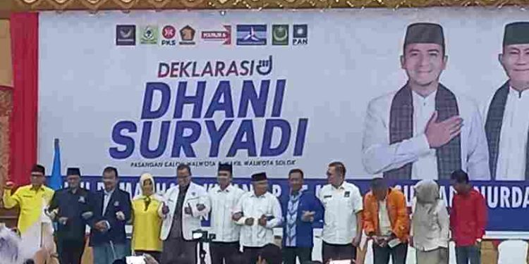 Ribuan Masyarakat Timses, Relawan dan Simpatisan Dengarkan Deklarasi Dhani Suryadi