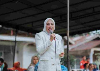 Bupati Bersama Ketua TP-PKK Kab Solok Buka Secara Resmi Open Turnamen Sepak Bola Kobar Fc U 40 Tahun 2024