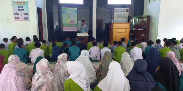 SMPN 5 Lembang Jaya Gelar Peringatan Maulid Nabi Muhammad SAW Dengan Tausiyah dan Lomba Rangking 1