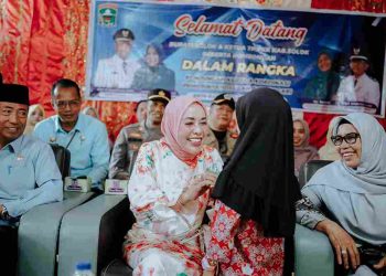 Ketua TP-PKK Kab.Solok Hj.Emiko Temu Ramah Dengan Niniak Mamak dan Bundo Kandung Nagari Batu Banyak