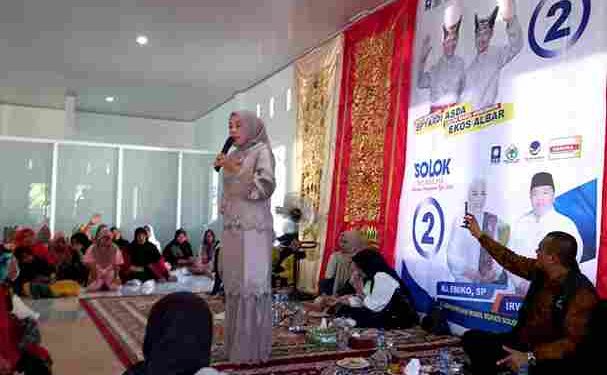 Bundo Kanduang Nagari Sulit Air Dukung Bundo Hj. Emiko untuk Menjadi Bupati Solok