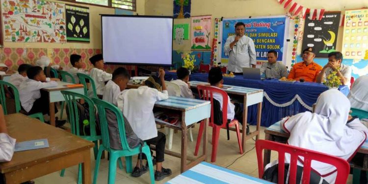 BPBD Kab. Solok Adakan Sosialisasi Mitigasi dan Pencegahan Bencana di SDN 01 Saok Laweh