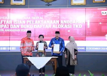 Wako Solok Hadiri Penyerahan DIPA dan Buku Alokasi TKD Tahun Anggaran 2025