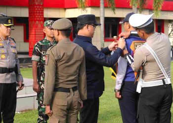 Polres Banyuasin Laksanakan Apel Gelar Pasukan Ops Lilin Musi 2024, Siapkan Pengamanan di Gereja dan Antisipasi Kemacetan