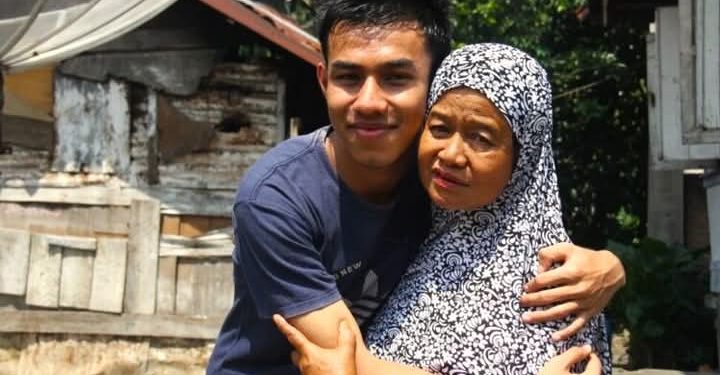 Kisah Anak Juru Masak dari Sumatera Barat yang Kuliah Gratis di UGM