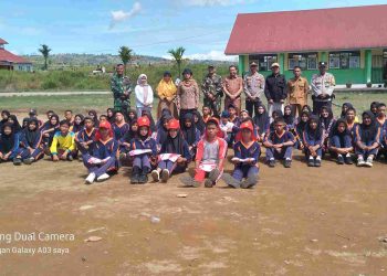 Camat Lembang Jaya bersama Kapolsek dan Danramil serta Walinagari Koto Laweh Memantau Persiapan Paskibraka di SMPn 5 Lembang Jaya
