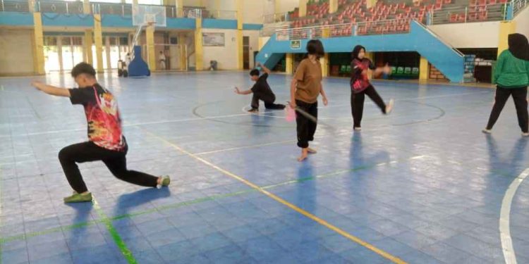 Atlet Wushu Kota Solok Ikuti Pelatda untuk Persiapan PON dan POPNAS 2025