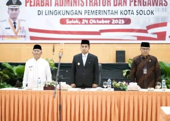 Wali Kota Solok Lantik Pejabat Administrator dan Pengawas di Lingkungan Pemko Solok