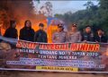 Polsek X Koto Diatas memasang Police Line diarea Penambangan Ilegal di Nagari Sulit Air