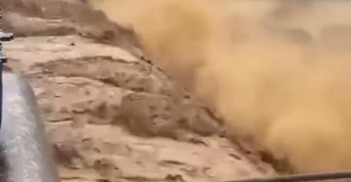 Banjir dan Longsor Melanda, Pemprov Sumbar Umumkan Tanggap Darurat Provinsi